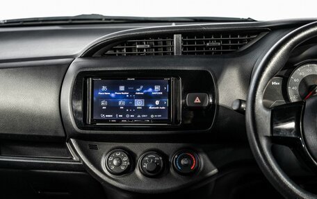 Toyota Vitz, 2017 год, 879 000 рублей, 11 фотография