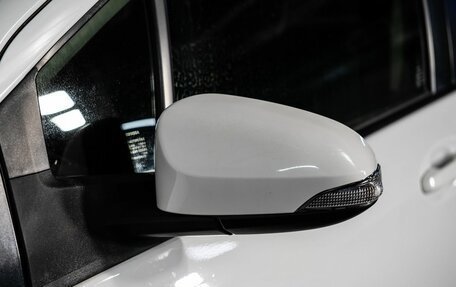 Toyota Vitz, 2017 год, 879 000 рублей, 19 фотография