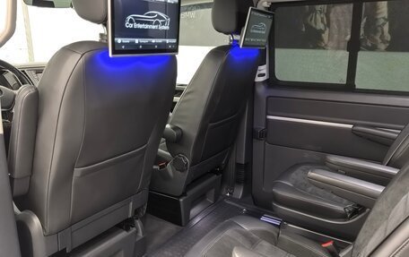 Volkswagen Multivan T6 рестайлинг, 2018 год, 6 995 000 рублей, 5 фотография