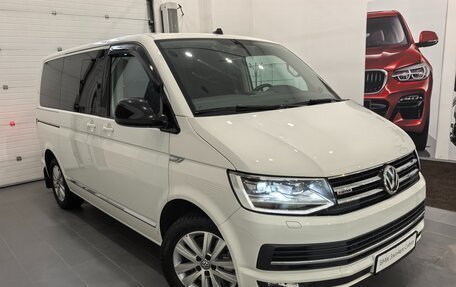 Volkswagen Multivan T6 рестайлинг, 2018 год, 6 995 000 рублей, 9 фотография