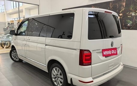Volkswagen Multivan T6 рестайлинг, 2018 год, 6 995 000 рублей, 10 фотография