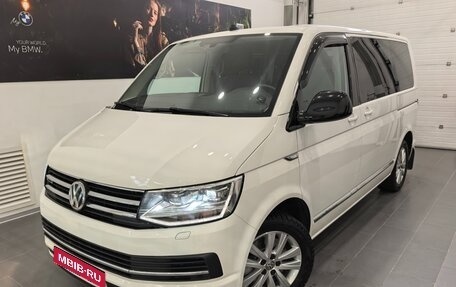 Volkswagen Multivan T6 рестайлинг, 2018 год, 6 995 000 рублей, 2 фотография