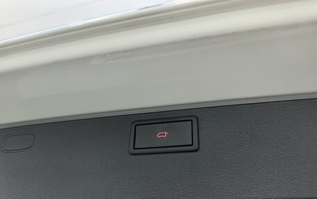 Volkswagen Multivan T6 рестайлинг, 2018 год, 6 995 000 рублей, 22 фотография