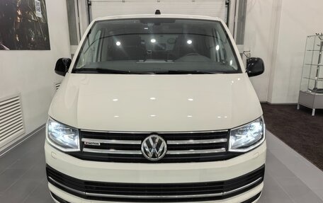 Volkswagen Multivan T6 рестайлинг, 2018 год, 6 995 000 рублей, 13 фотография