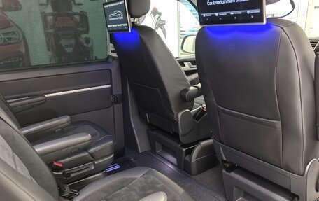 Volkswagen Multivan T6 рестайлинг, 2018 год, 6 995 000 рублей, 28 фотография