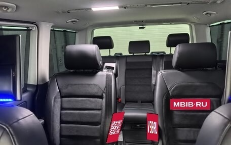 Volkswagen Multivan T6 рестайлинг, 2018 год, 6 995 000 рублей, 32 фотография