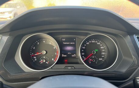 Volkswagen Tiguan II, 2017 год, 2 595 000 рублей, 12 фотография