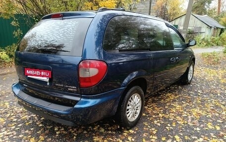 Chrysler Voyager IV, 2005 год, 560 000 рублей, 4 фотография