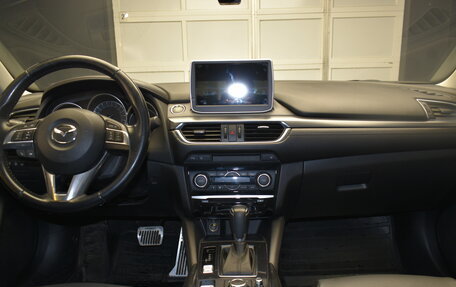 Mazda 6, 2016 год, 1 990 000 рублей, 10 фотография