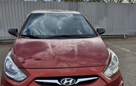 Hyundai Solaris II рестайлинг, 2013 год, 740 000 рублей, 8 фотография