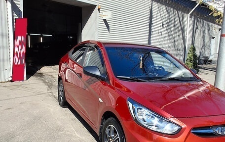 Hyundai Solaris II рестайлинг, 2013 год, 740 000 рублей, 10 фотография