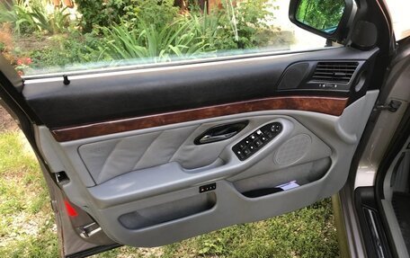 BMW 5 серия, 1999 год, 550 000 рублей, 3 фотография