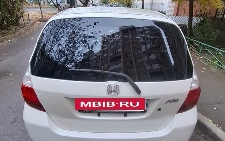 Honda Fit III, 2002 год, 350 000 рублей, 2 фотография