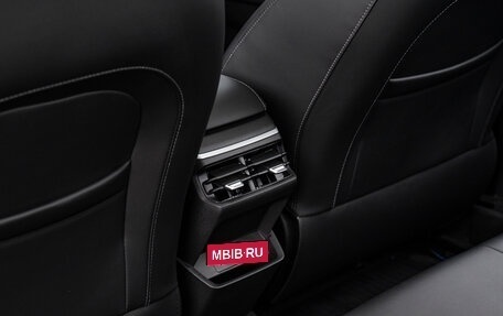 Geely Emgrand, 2024 год, 1 990 000 рублей, 25 фотография