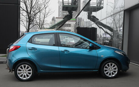 Mazda 2 III, 2011 год, 1 050 000 рублей, 4 фотография