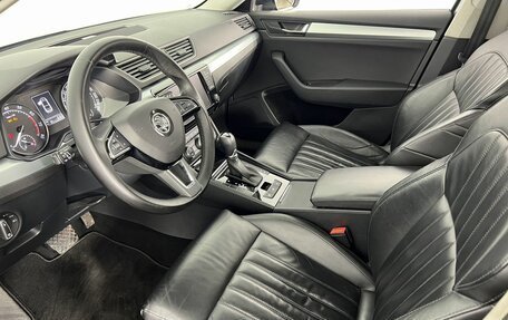 Skoda Superb III рестайлинг, 2017 год, 1 870 000 рублей, 10 фотография