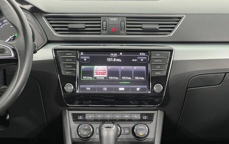 Skoda Superb III рестайлинг, 2017 год, 1 870 000 рублей, 16 фотография