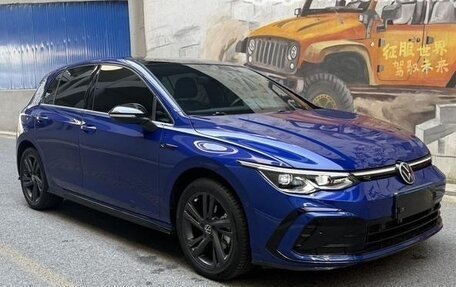 Volkswagen Golf VIII, 2022 год, 2 290 000 рублей, 5 фотография