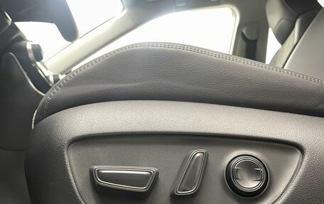 Toyota RAV4, 2025 год, 4 450 000 рублей, 14 фотография