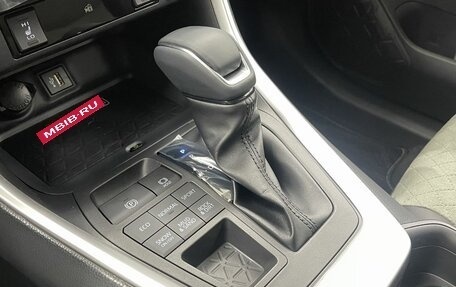 Toyota RAV4, 2025 год, 4 450 000 рублей, 17 фотография