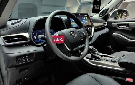 Toyota Highlander, 2025 год, 6 300 000 рублей, 16 фотография