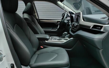 Toyota Highlander, 2025 год, 6 300 000 рублей, 22 фотография