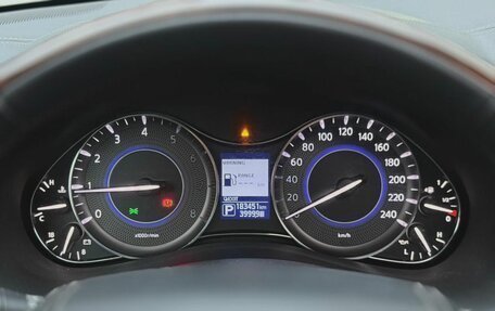 Infiniti QX80 I рестайлинг, 2019 год, 4 200 000 рублей, 18 фотография