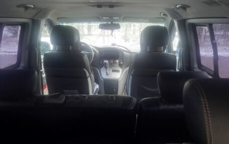 Hyundai H-1 II рестайлинг, 2012 год, 1 350 000 рублей, 9 фотография