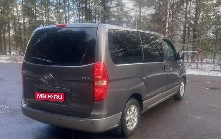 Hyundai H-1 II рестайлинг, 2012 год, 1 350 000 рублей, 5 фотография