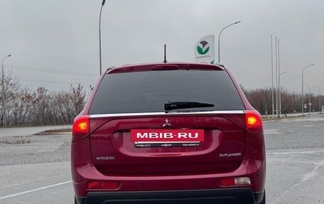 Mitsubishi Outlander III рестайлинг 3, 2012 год, 1 060 000 рублей, 3 фотография