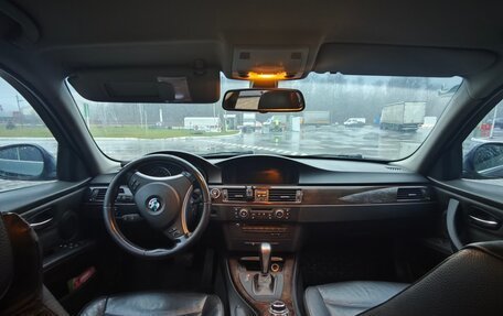 BMW 3 серия, 2011 год, 1 125 000 рублей, 14 фотография