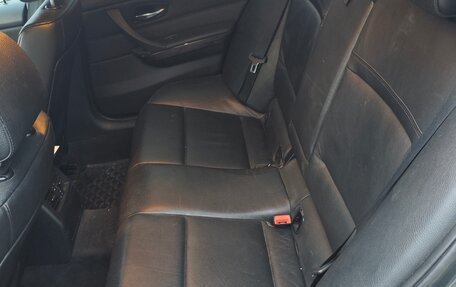 BMW 3 серия, 2011 год, 1 125 000 рублей, 16 фотография