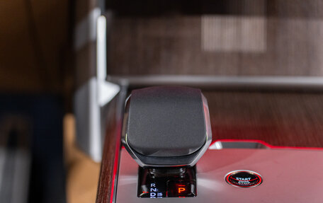 Land Rover Range Rover IV рестайлинг, 2025 год, 27 990 000 рублей, 17 фотография