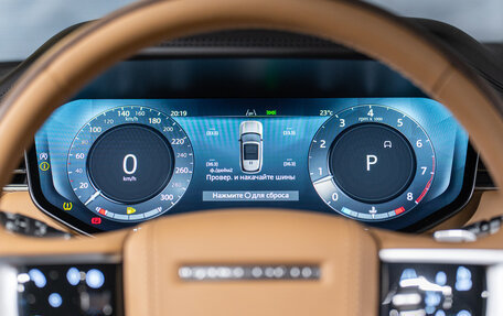 Land Rover Range Rover IV рестайлинг, 2025 год, 27 990 000 рублей, 15 фотография