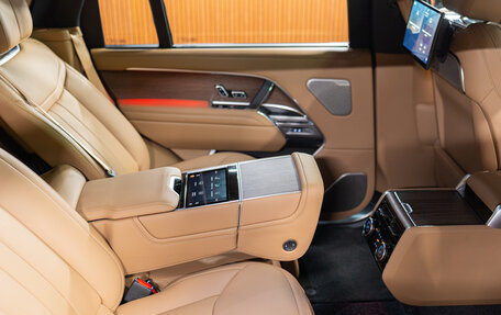 Land Rover Range Rover IV рестайлинг, 2025 год, 27 990 000 рублей, 21 фотография