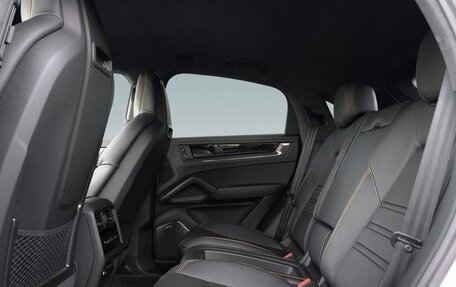 Porsche Cayenne III, 2025 год, 31 000 000 рублей, 22 фотография