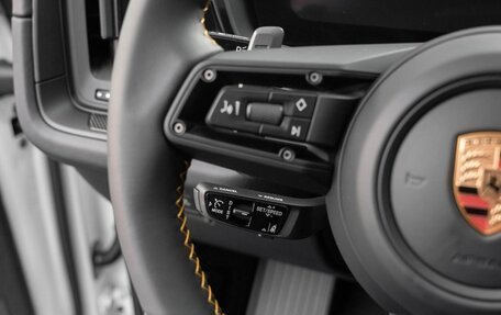 Porsche Cayenne III, 2025 год, 31 000 000 рублей, 31 фотография