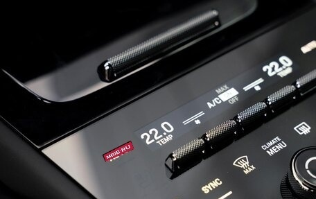 Porsche Cayenne III, 2025 год, 31 000 000 рублей, 33 фотография