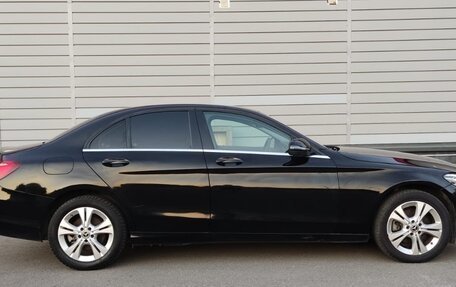 Mercedes-Benz C-Класс, 2019 год, 2 450 000 рублей, 7 фотография