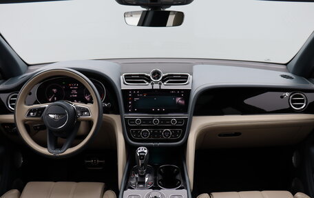 Bentley Bentayga I, 2021 год, 21 990 000 рублей, 14 фотография