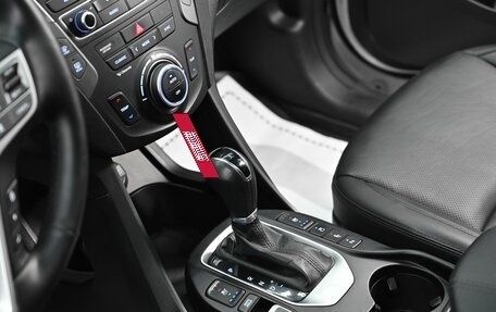 Hyundai Santa Fe III рестайлинг, 2018 год, 1 845 000 рублей, 14 фотография