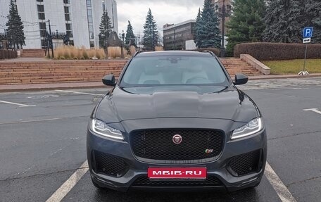 Jaguar F-Pace, 2018 год, 3 400 000 рублей, 1 фотография