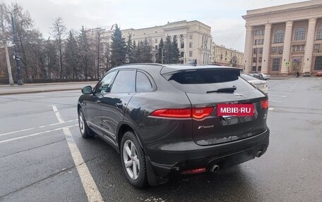 Jaguar F-Pace, 2018 год, 3 400 000 рублей, 7 фотография