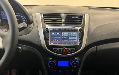 Hyundai Solaris II рестайлинг, 2011 год, 837 000 рублей, 17 фотография