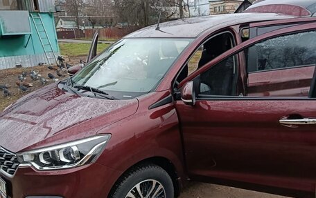 Suzuki Ertiga II, 2022 год, 2 150 000 рублей, 2 фотография