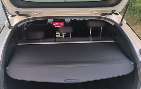 Toyota Prius IV XW50, 2016 год, 1 550 000 рублей, 8 фотография