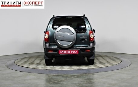 Chevrolet Niva I рестайлинг, 2018 год, 897 000 рублей, 5 фотография