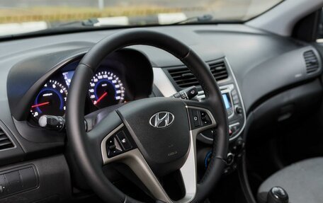 Hyundai Solaris II рестайлинг, 2013 год, 768 000 рублей, 5 фотография