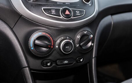 Hyundai Solaris II рестайлинг, 2013 год, 768 000 рублей, 9 фотография