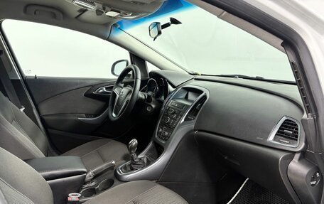 Opel Astra J, 2013 год, 899 000 рублей, 11 фотография
